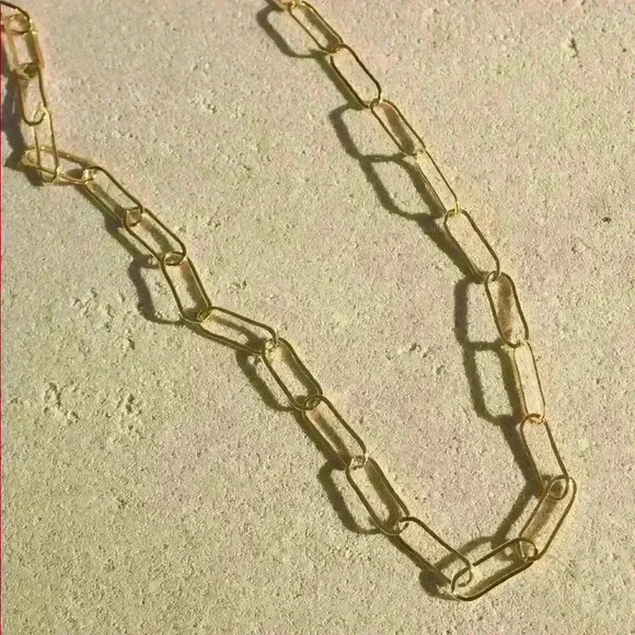 NWT 18K Gold Plated Minimalist Paper Clip Cain Link Layering Necklace - Picture 7 of 16